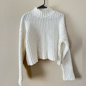 Forever 21|| White knitted cropped sweater (Small)